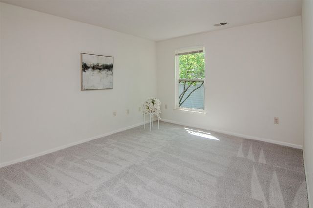 1704 Weatherstone Drive, Ann Arbor, MI 48108