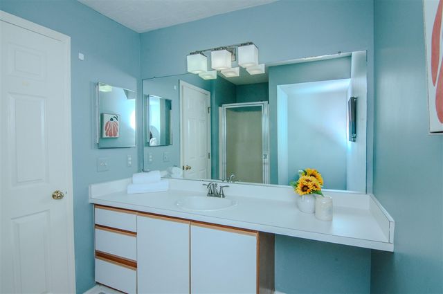 1704 Weatherstone Drive, Ann Arbor, MI 48108