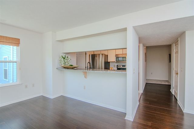 1704 Weatherstone Drive, Ann Arbor, MI 48108