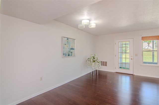 1704 Weatherstone Drive, Ann Arbor, MI 48108