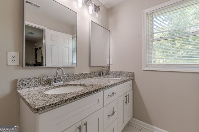 7242 Westwood Lane, Douglasville, GA 30134