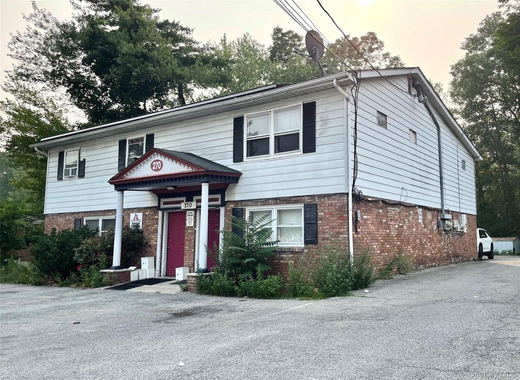 270 Quassaick Avenue, New Windsor, NY 12553 — photo 3