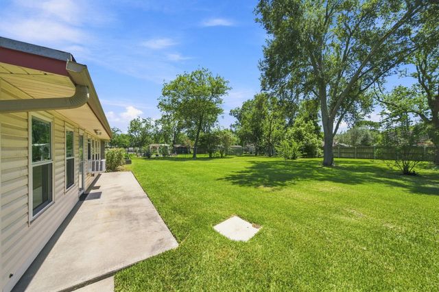 13317 Rene Circle, Santa Fe, TX 77510