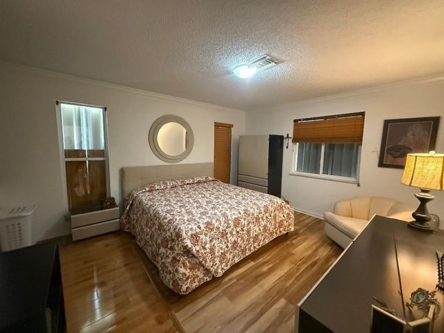 1621 NW 20th Avenue 201, Delray Beach, FL 33445