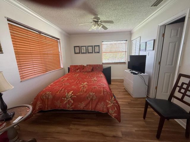 1621 NW 20th Avenue 201, Delray Beach, FL 33445