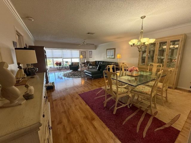 1621 NW 20th Avenue 201, Delray Beach, FL 33445