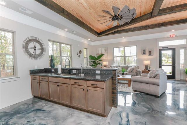 102 Kathy Ann WAY W, Carrollton, VA 23314