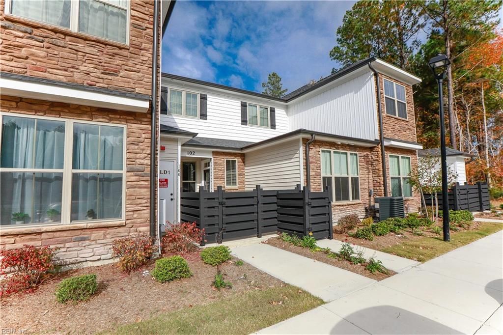 102 Kathy Ann WAY W, Carrollton, VA 23314