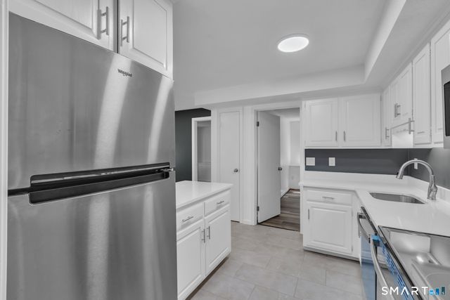 15 Cardinal Drive 15, Farmington, CT 06032