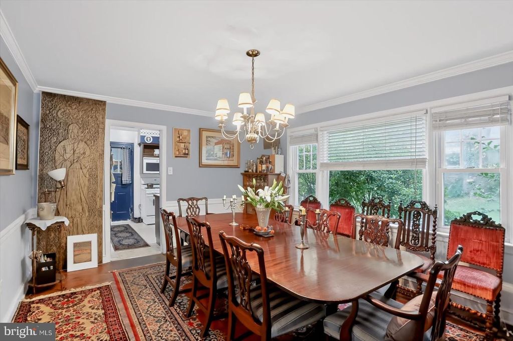 Image 12 of property listing at 958 COUNTRY CLUB RD, York, PA 17403