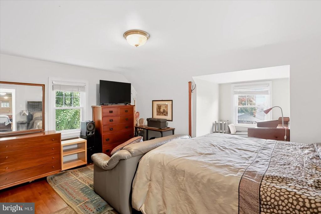Image 27 of property listing at 958 COUNTRY CLUB RD, York, PA 17403