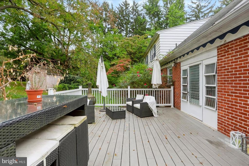 Image 37 of property listing at 958 COUNTRY CLUB RD, York, PA 17403
