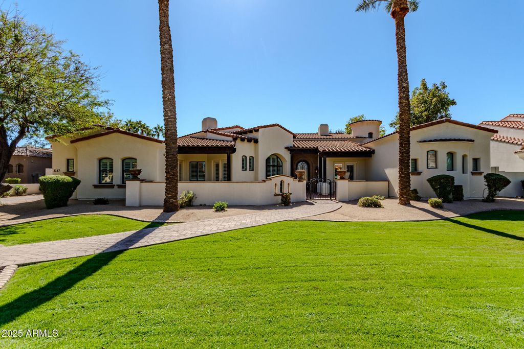 2137 E Teakwood Place, Chandler, AZ 85249