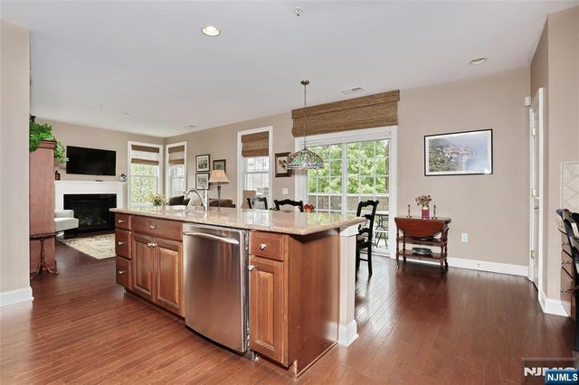 602 Four Seasons Lane, Montvale, NJ 07645