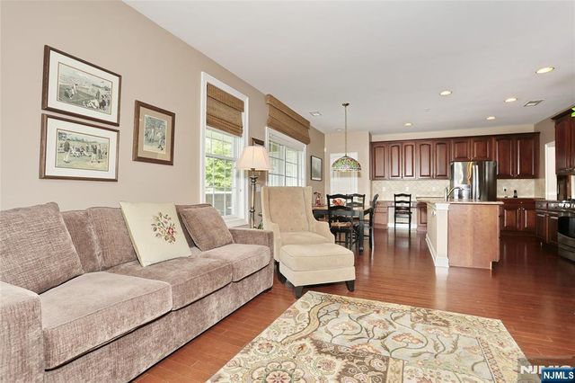 602 Four Seasons Lane, Montvale, NJ 07645