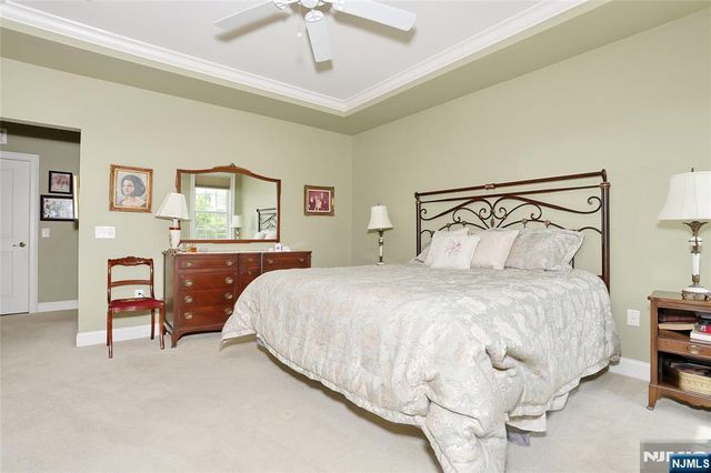 602 Four Seasons Lane, Montvale, NJ 07645