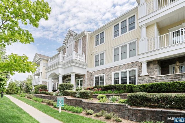 602 Four Seasons Lane, Montvale, NJ 07645