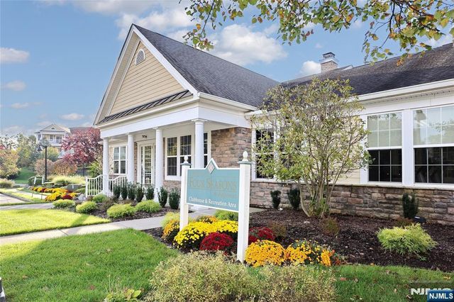 602 Four Seasons Lane, Montvale, NJ 07645