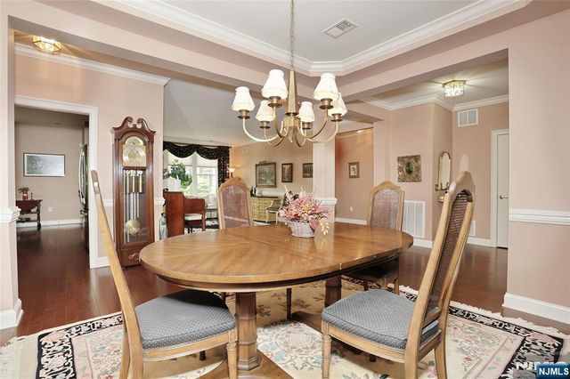 602 Four Seasons Lane, Montvale, NJ 07645