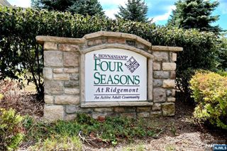 602 Four Seasons Lane, Montvale, NJ 07645