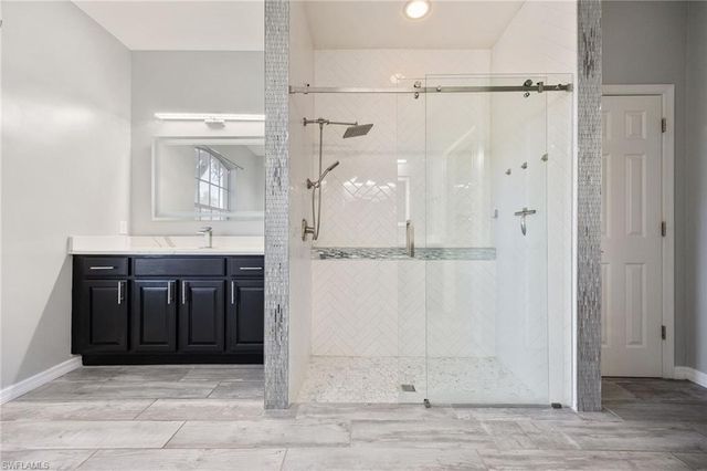 3940 Ruxton RD, Naples, FL 34116