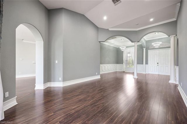 3940 Ruxton RD, Naples, FL 34116