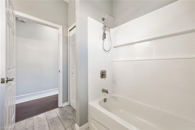 3940 Ruxton RD, Naples, FL 34116