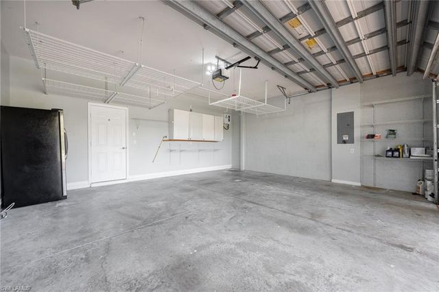 3940 Ruxton RD, Naples, FL 34116