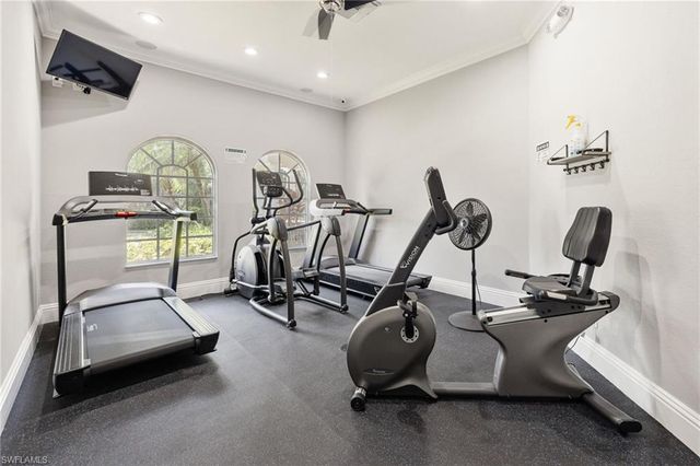 3940 Ruxton RD, Naples, FL 34116
