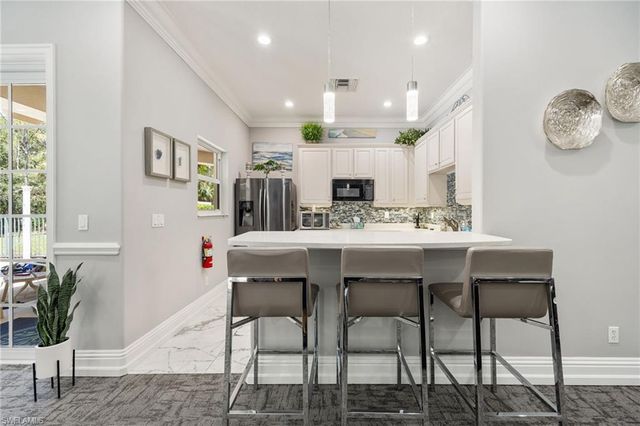 3940 Ruxton RD, Naples, FL 34116