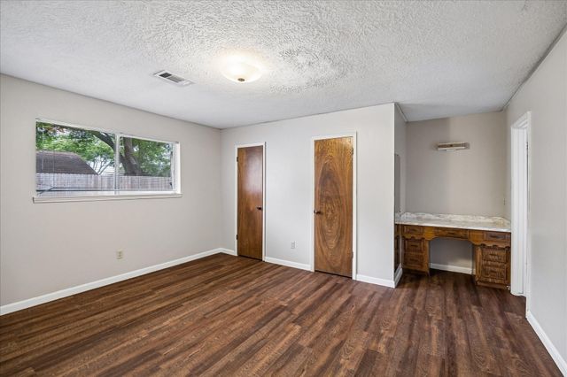 1200 Sagebrush Trail, Baytown, TX 77521