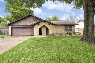 1200 Sagebrush Trail, Baytown, TX 77521