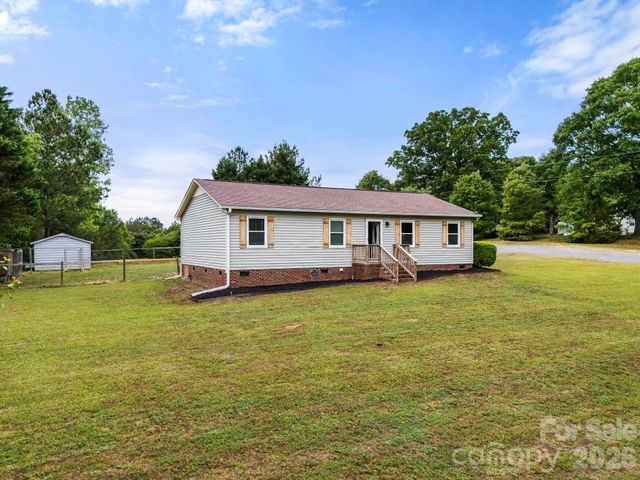 5129 Harmony Church Road, Edgemoor, SC 29712