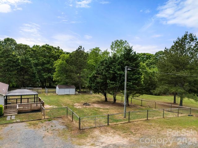 5129 Harmony Church Road, Edgemoor, SC 29712