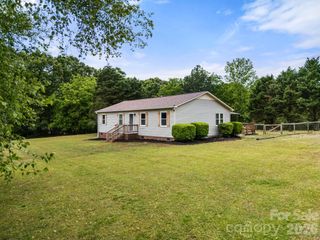 5129 Harmony Church Road, Edgemoor, SC 29712
