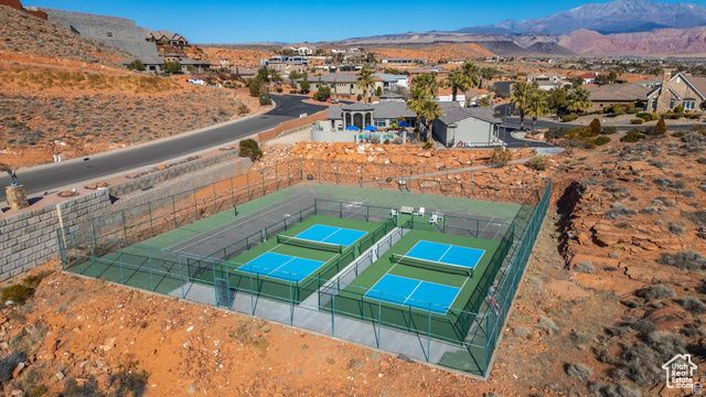 1297 W LIONS HEAD DR, Washington, UT 84780