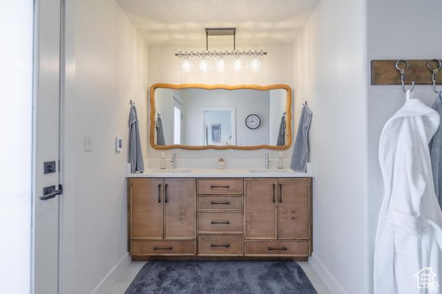 1297 W LIONS HEAD DR, Washington, UT 84780