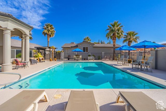 1297 W LIONS HEAD DR, Washington, UT 84780