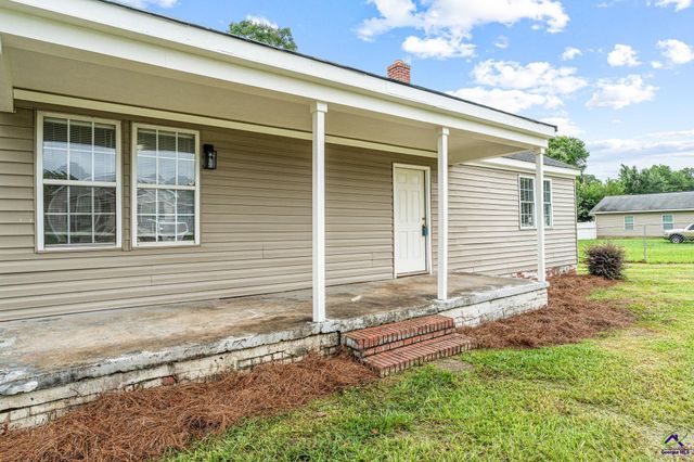 118 Orchard Way, Warner Robins, GA 31088