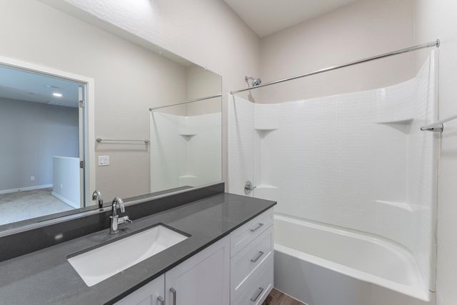 432 S 32nd Street Unit 120, Mesa, AZ 85204