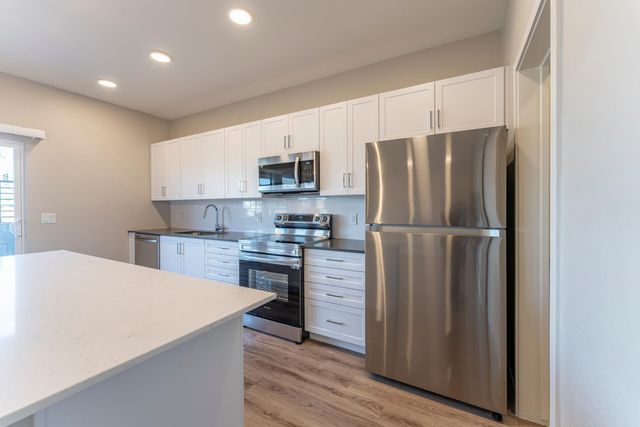 432 S 32nd Street Unit 120, Mesa, AZ 85204