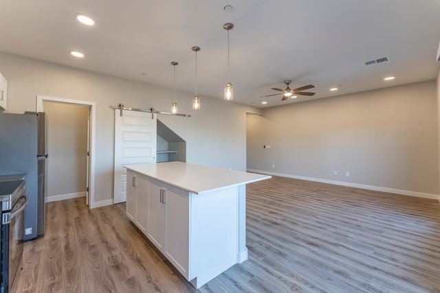 432 S 32nd Street Unit 120, Mesa, AZ 85204