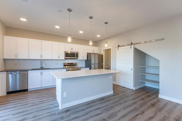 432 S 32nd Street Unit 120, Mesa, AZ 85204
