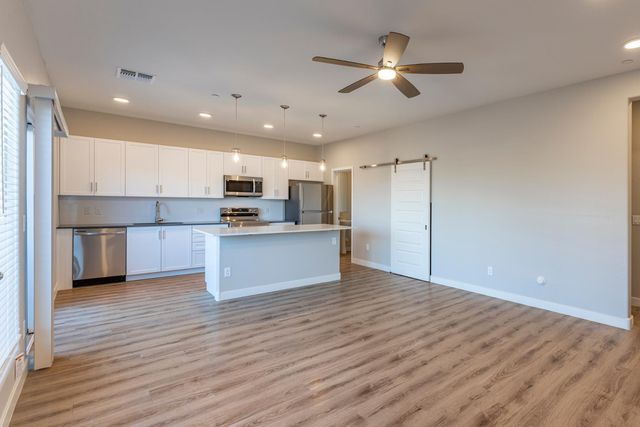 432 S 32nd Street Unit 120, Mesa, AZ 85204