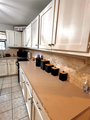 173 Misty LN, Cedar Creek, TX 78612