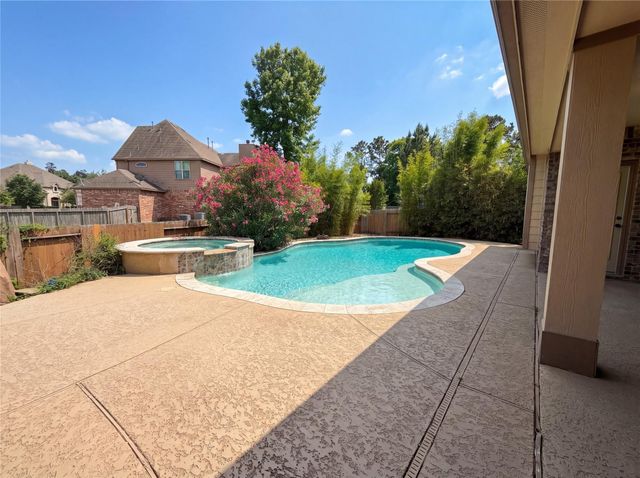 1036 Cedar Forest Drive, Conroe, TX 77384