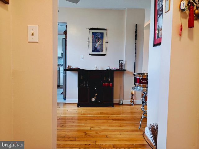 3432 S WAKEFIELD ST #B1, Arlington, VA 22206