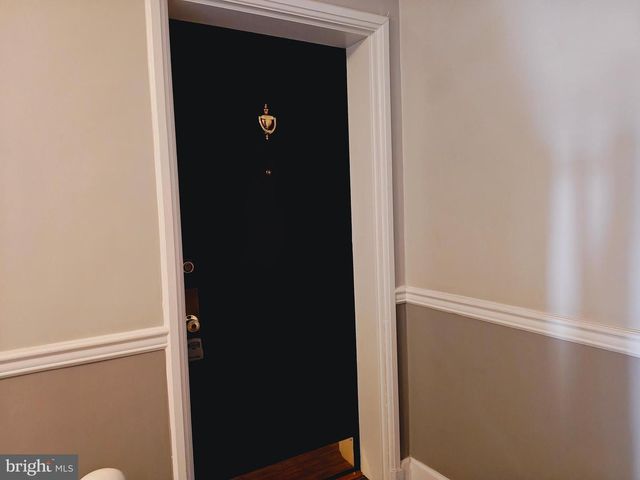 3432 S WAKEFIELD ST #B1, Arlington, VA 22206