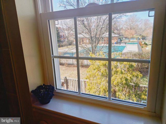3432 S WAKEFIELD ST #B1, Arlington, VA 22206