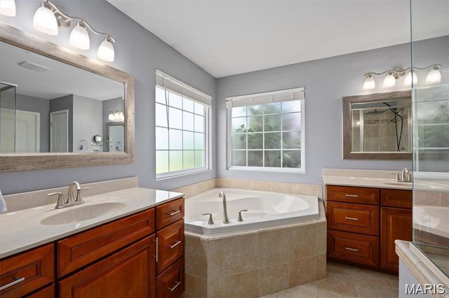 437 MARBLETON Circle, O'fallon, IL 62269